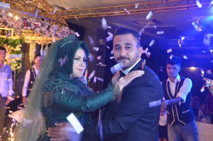 Ayşegül & Bekir Sami evliliğe ilk adımı attı