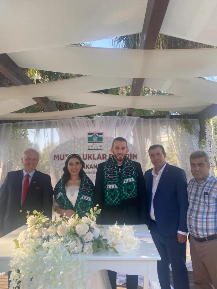 Başkan Günay ve ekibi yeni transfer Yusuf Bayramın nikahına katıldı