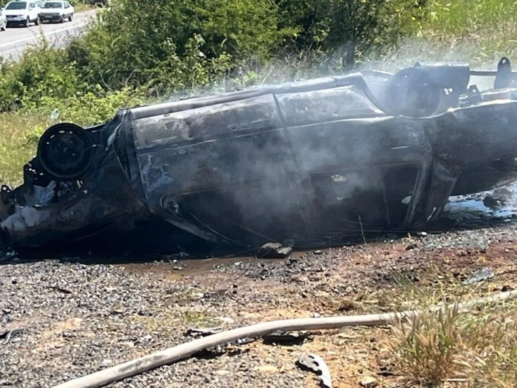 Feci kaza: Araç sürücüsü yanarak can verdi, 7 kişi yaralandı