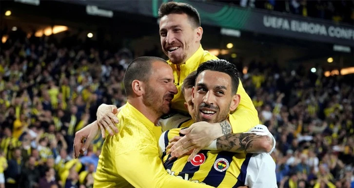 Fenerbahçe 10 yıllık şampiyonluk  hasretini  sonlandırmak istiyor