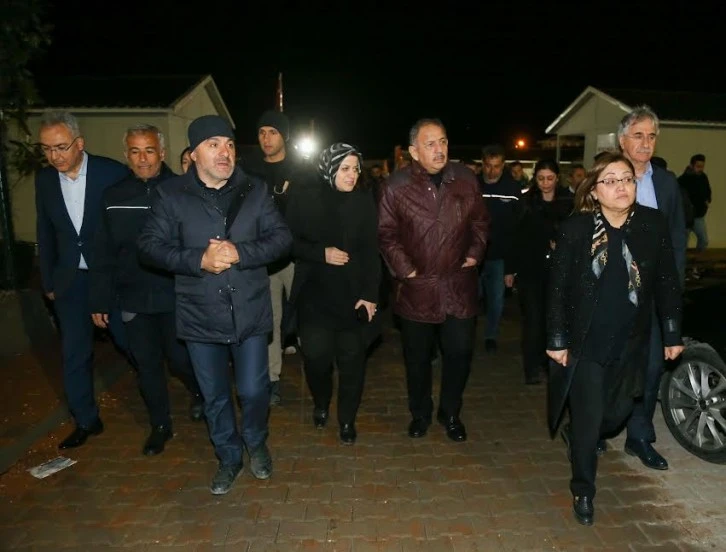 Genel Başkan Yardımcısı Özhaseki, Depremden Etkilenen İlçeleri Ziyaret Etti