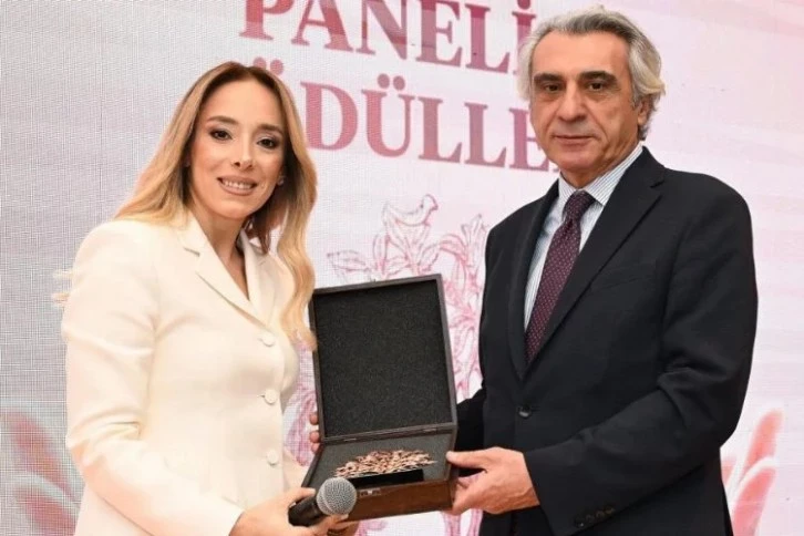 İpek Cıncıkcı’ya Anadolu’dan Yükselen Kadın Ödülü
