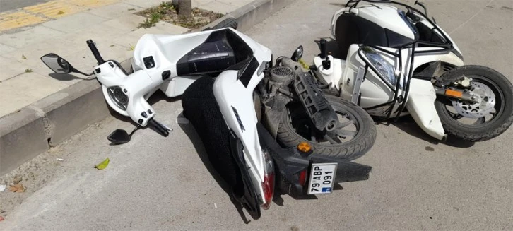 Kilis'te motosikletler kazası: 2 yaralı