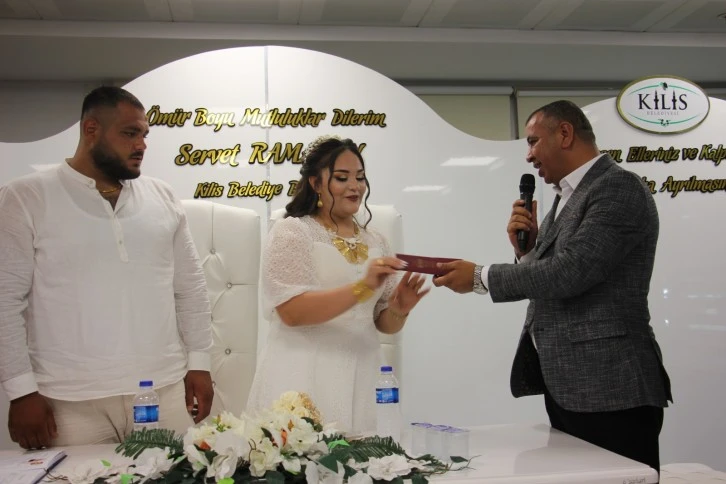 Sena & Sefer çiftinin nikah akdi yapıldı 