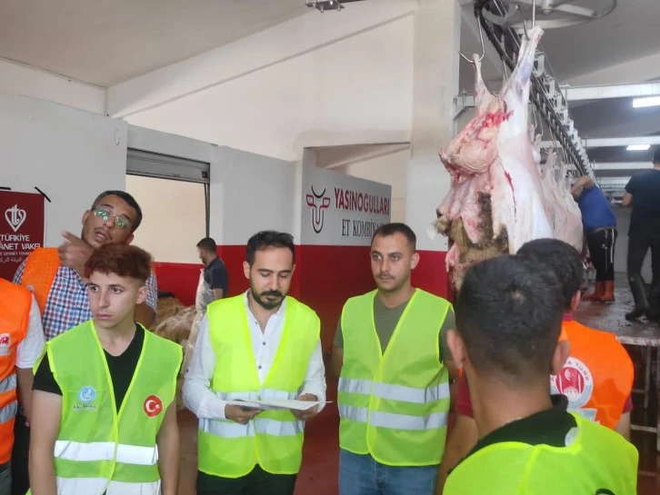Ülkü Ocakları Avrupa Türk Federasyonu aracılığıyla Kurban eti dağıttı
