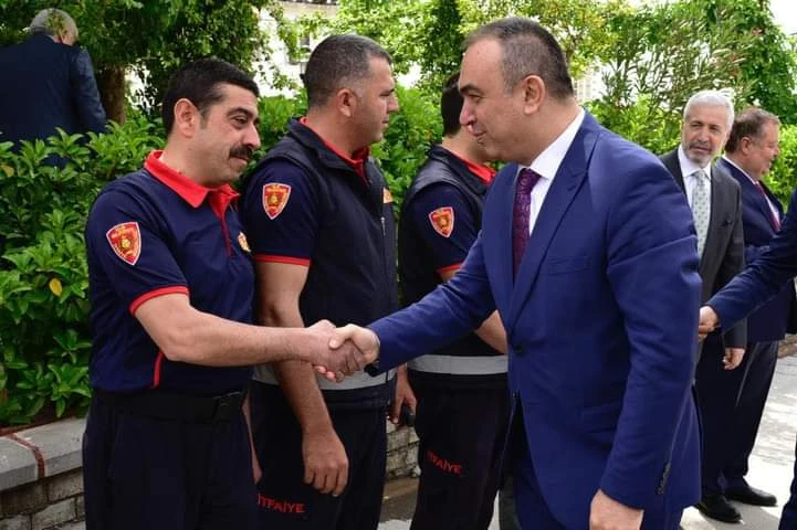 Vali Soytürk ve Belediye Başkanı Ramazan, itfaiye personeli ile buluştu