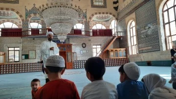 4-6 yaş öğrencileri camileri ziyaret ettiler