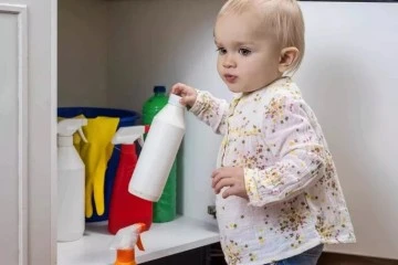 4 yaşındaki çocuk kimyasal madde içince zehirlendi