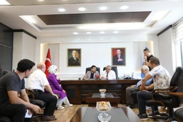 Ak Parti Gaziantep İl Başkanı Murat Çetin, milletin evinde milleti dinleyip taleplerini çözmeye çalışıyor