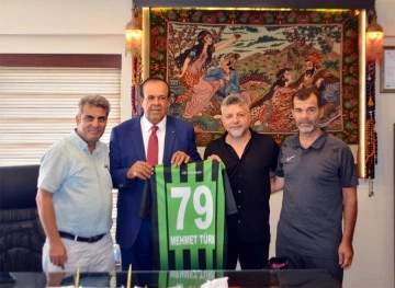 AK Parti Kilis Belediye Başkan Aday Adayı Mehmet Türk: Kilis Belediyespor'a yeni sezonda başarılar diliyorum