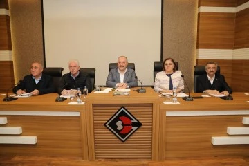 Bakan Varank, Nurdağı Ve İslahiye'nin Ekonomisini Canlandırmak İçin Gaziantep Büyükşehir İle Ortak Çalışılacağını Söyledi