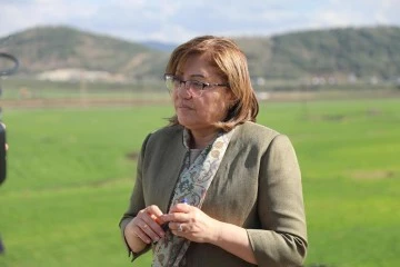 Başkan Fatma Şahin, Depremzede Öğrencilere verilecek Maddi Desteğin detaylarını açıkladı