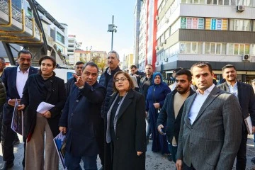 Başkan Fatma Şahin, yenilenen belediye pasajı’nı ziyaret etti