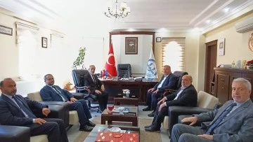 Başkan Ramazan Müftü Alettin Bozkurt'u ziyaret etti