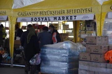 Büyükşehir’in Sosyal Marketleri İhtiyaçlara Yanıt Vermeye Devam Ediyor