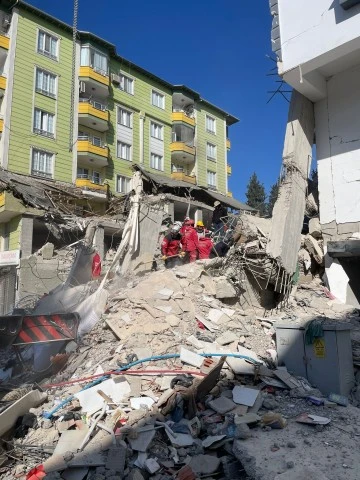 Deprem felaketi nedeniyle işçinin maaşı devletten