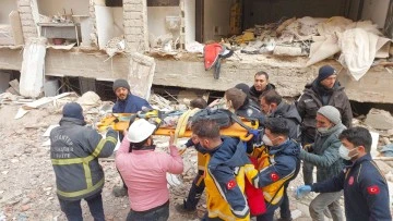 Depremde 51 kişinin öldüğü Furkan Apartmanı'nın ilk duruşması görüldü