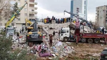 Depremde yıkılan binanın müteahhidine 18 yıl hapis cezası verildi