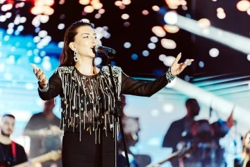 GASTROANTEP konserleri kapsamında Ebru Yaşar sahne aldı