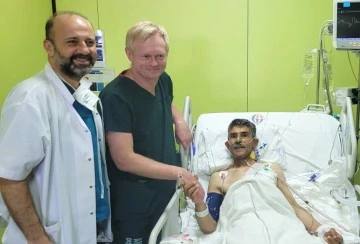 GAÜN Hastanesi Dünyaca Ünlü Cerrahı Ağırladı