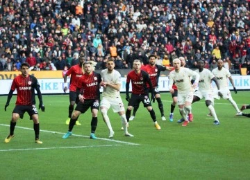 Gaziantep FK ile Galatasaray 9. randevuda