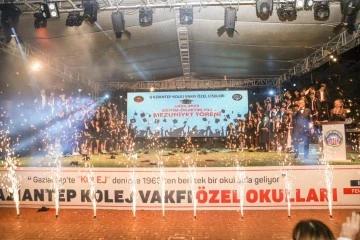 Gaziantep Kolej Vakfı Özel Liselerinde Muhteşem Kep Töreni