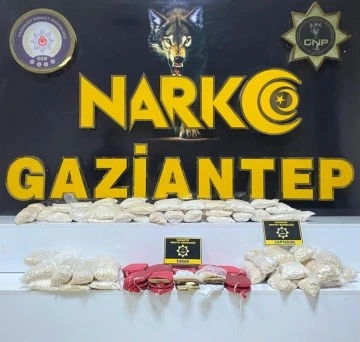 Gaziantep'te 4 kilo esrar ile 201 bin adet uyuşturucu hap ele geçirildi