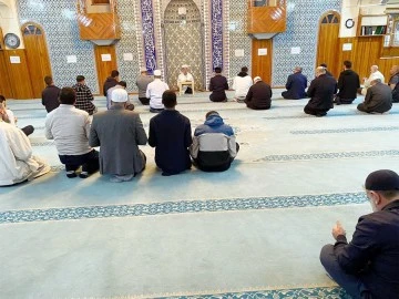 Hacı Nurettin Acembaba Camii’nde sabah namazı buluşması düzenlendi