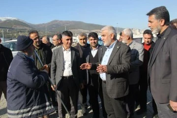 HÜDA PAR Genel Başkanı Yapıcıoğlu Gaziantep'te depremzedelerle bir araya geldi