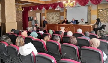 İl Milli Eğitim Müdürü Altay köy okulu öğretmenleriyle toplantı yaptı