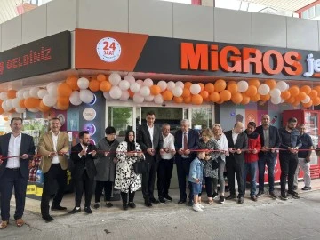 Kadirbeyoğlu Petrol istasyonuna Migros Şubesi açıldı