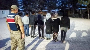 Kilis’te 6 düzensiz göçmen daha yakalandı