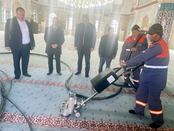 Kilis’te camilerde Ramazan temizliği başladı