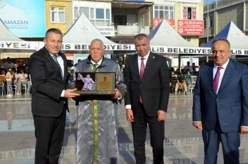 Kilis'te Yılın Ahisi Mehmet Kulakoğlu oldu