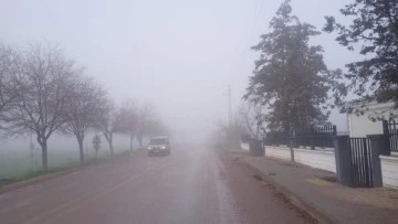 Kilis'te yoğun sis: Göz gözü görmüyor
