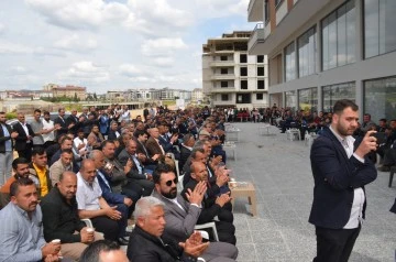 MHP'de Bayramlaşma Gövde gösterisine dönüştü