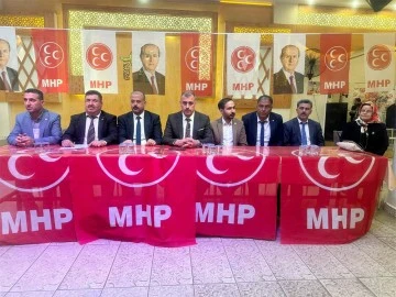 MHP Genişletilmiş İl İstişare Toplantısını miting havasında yaptı