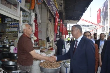 MHP Kilis Milletvekili Mustafa Demir Esnafları Ziyaret Etti