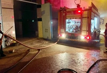 Kilis'te dükkânda çıkan yangın söndürüldü