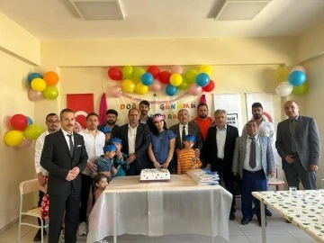 Nizip’te özel doğum günü kutlaması!