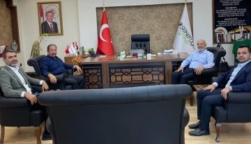 OSB Başkanı Algın Atık Su Arıtma tesisini ve OSB'ye yapmak istedikleri yolu Şekeroğlu ile görüştü