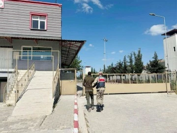 PKK/PYD üyesi Kilis’te yakayı ele verdi!