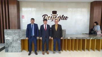 Rektör Karacoşkun, Beyoğlu Çikolata Fabrikası’nı ziyaret etti