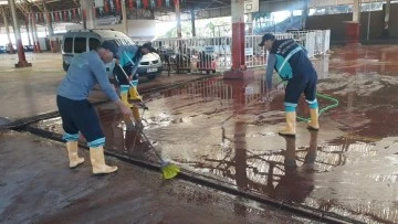 Şahinbey Belediyesi Temizlik İşleri Ekipleri Bayram Boyunca Görev Başındaydı