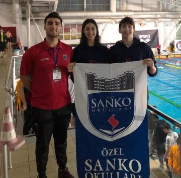 SANKO okulları öğrencilerinin yüzmede Türkiye başarısı