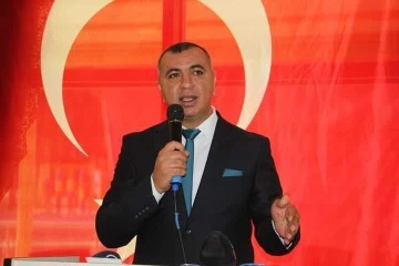 Son Dakika!  Kilis'in Kurtuluş gününde MHP'de İl başkanı Mustafa Demir adaylık için istifa etti