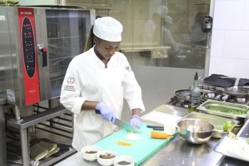 Türk mutfağı aşkı Nijeryalı Ruth’u aşçı yaptı