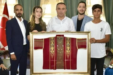 Vali Soytürk, Halk Oyunları Gençler Türkiye Şampiyonasında Türkiye 3.sü olan ekibi kabul etti