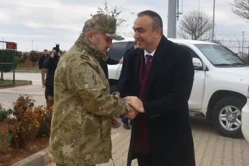 Vali Soytürk, Korgeneral Metin Tokel ile görüştü