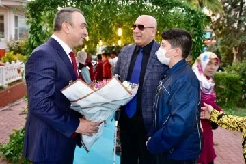 Vali Soytürk, şehit aileleri gazilere iftar verdi